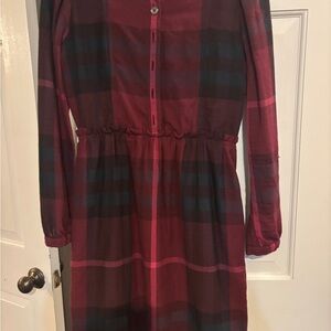 Burberry Plaid Long Sleeve Button-Front Dress in Burgundy size 6